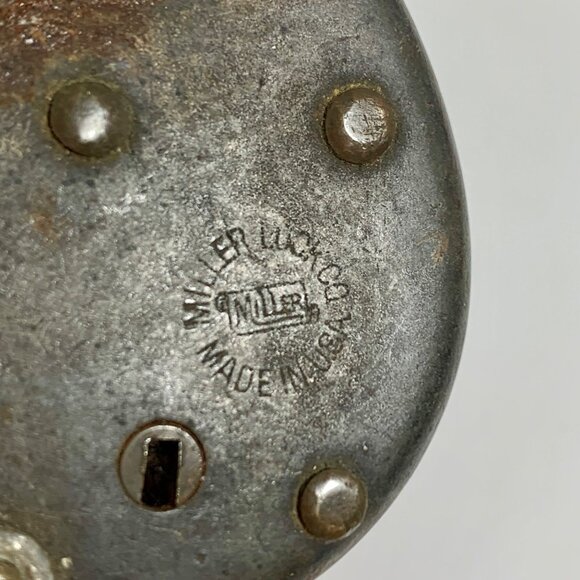 Vintage Yale & Towne Miller Iron Padlock With Rust Patina USA Made No Key - Picture 7 of 7